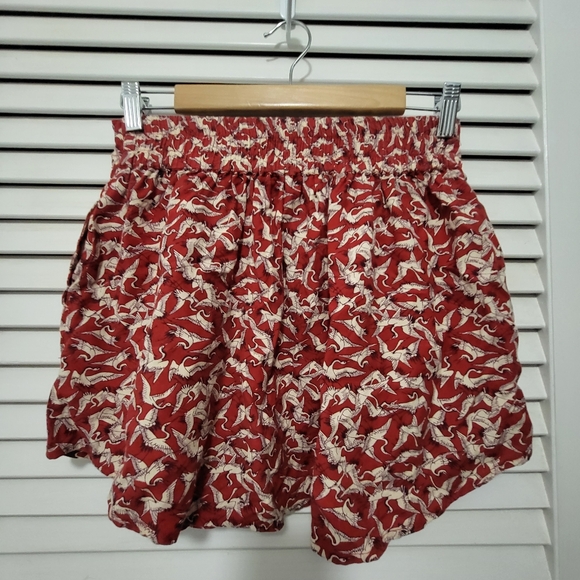 Urban Outfitters Kimchi Blue Women's Skirt Small Red With Cranes EUC - Picture 2 of 6